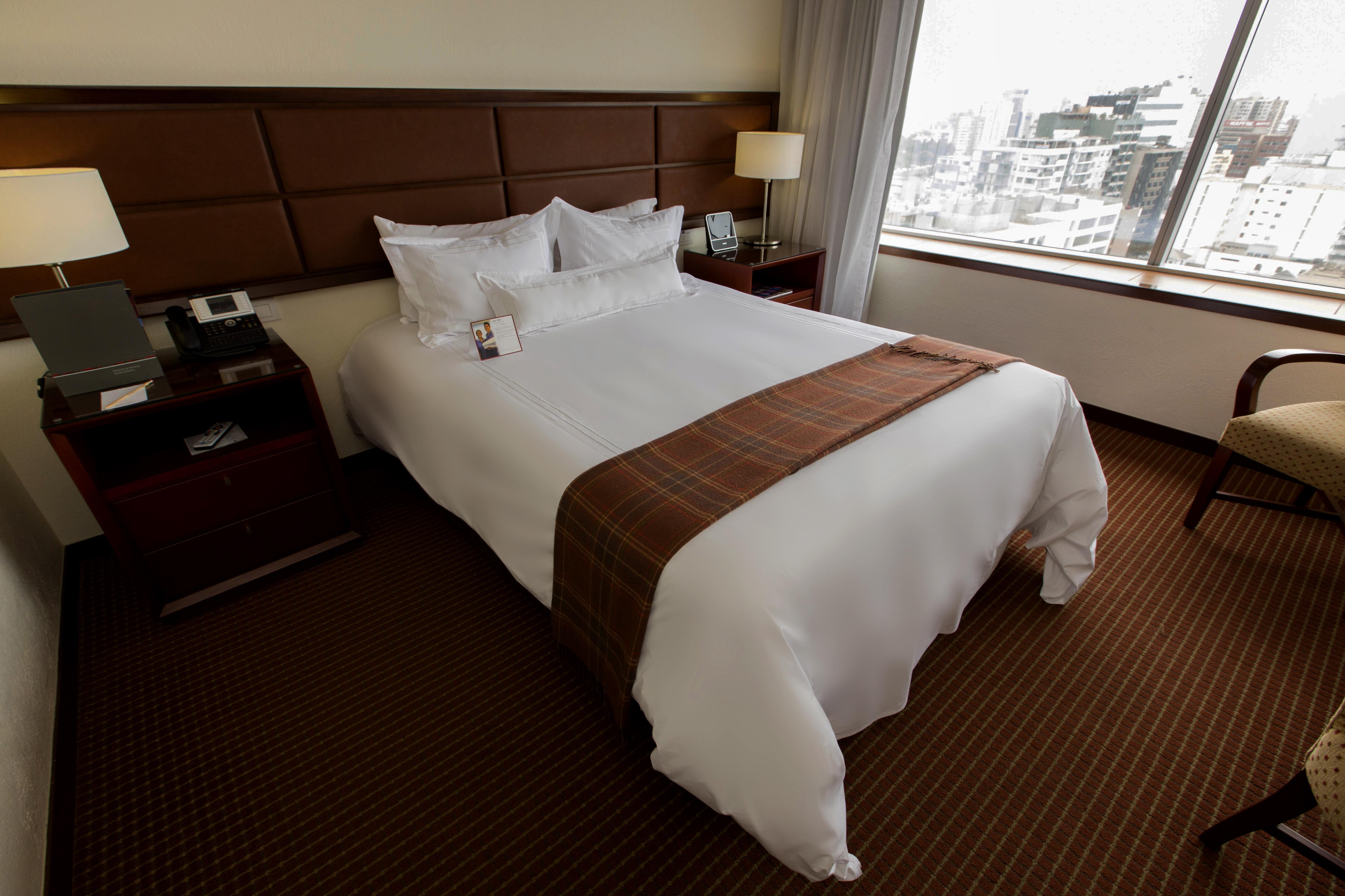 Casa Andina Premium Miraflores Lima Exterior photo A bed