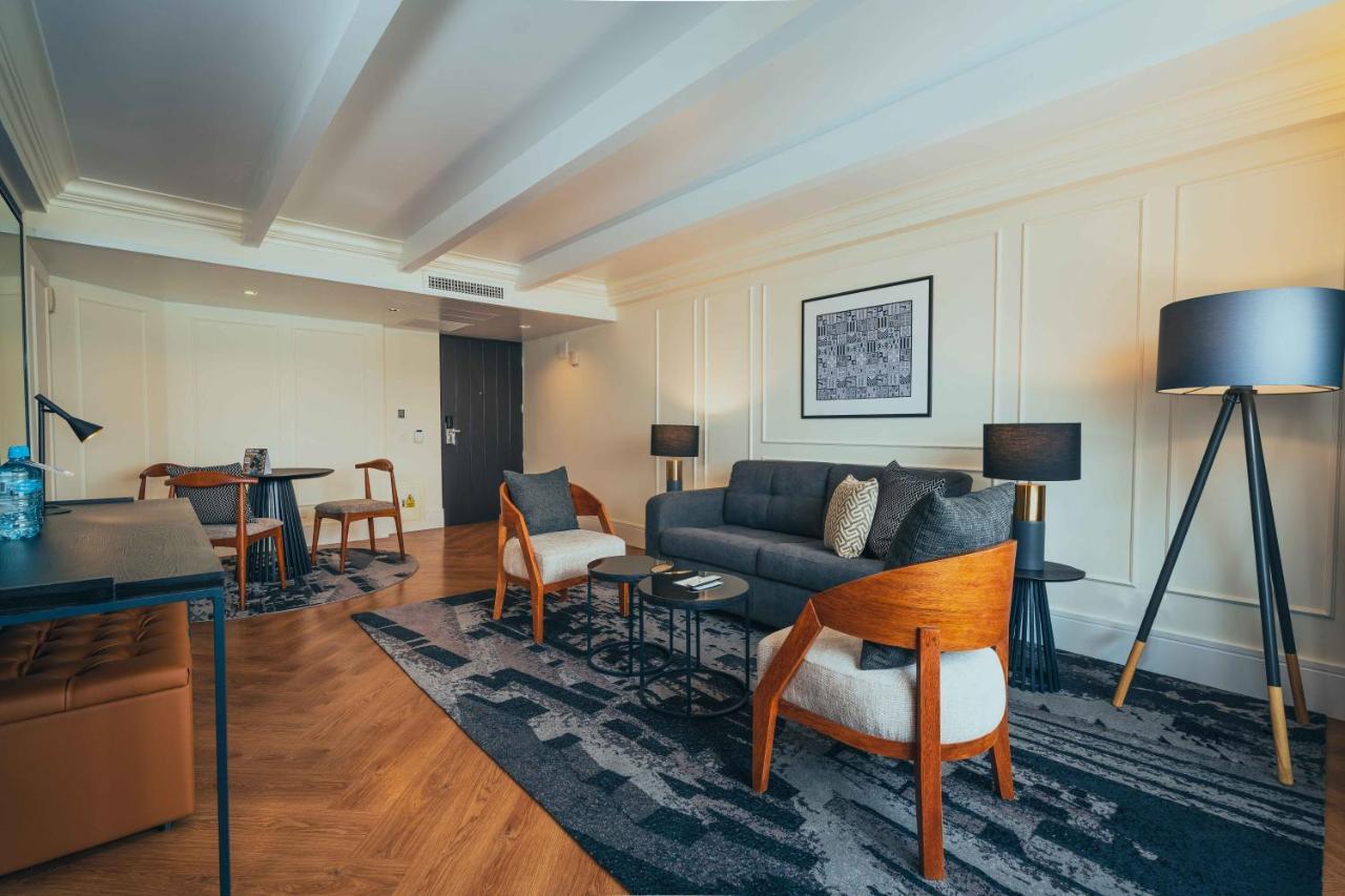 Casa Andina Premium Miraflores Lima Exterior photo A suite at the hotel