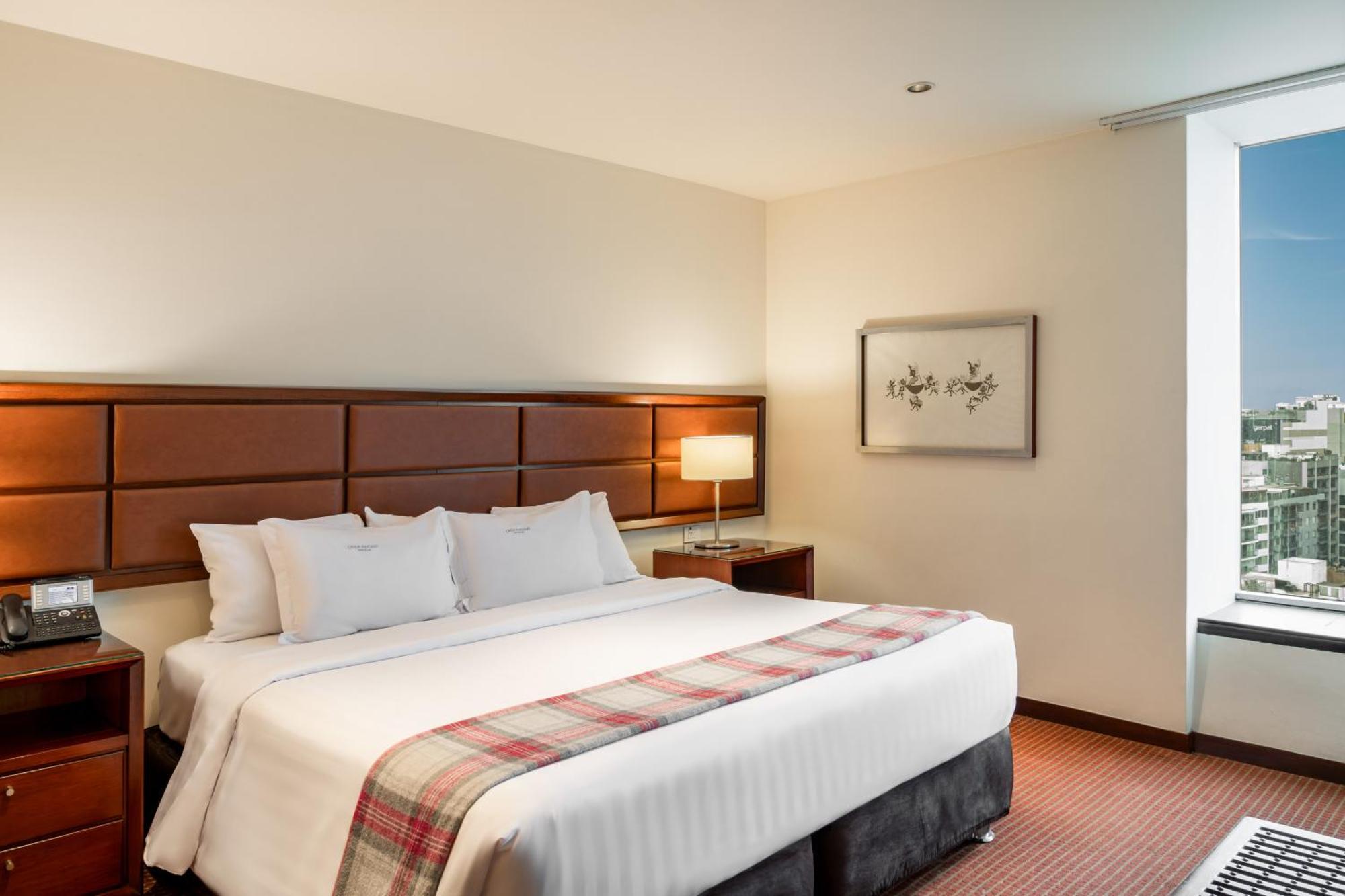 Casa Andina Premium Miraflores Lima Exterior photo A bedroom at the hotel