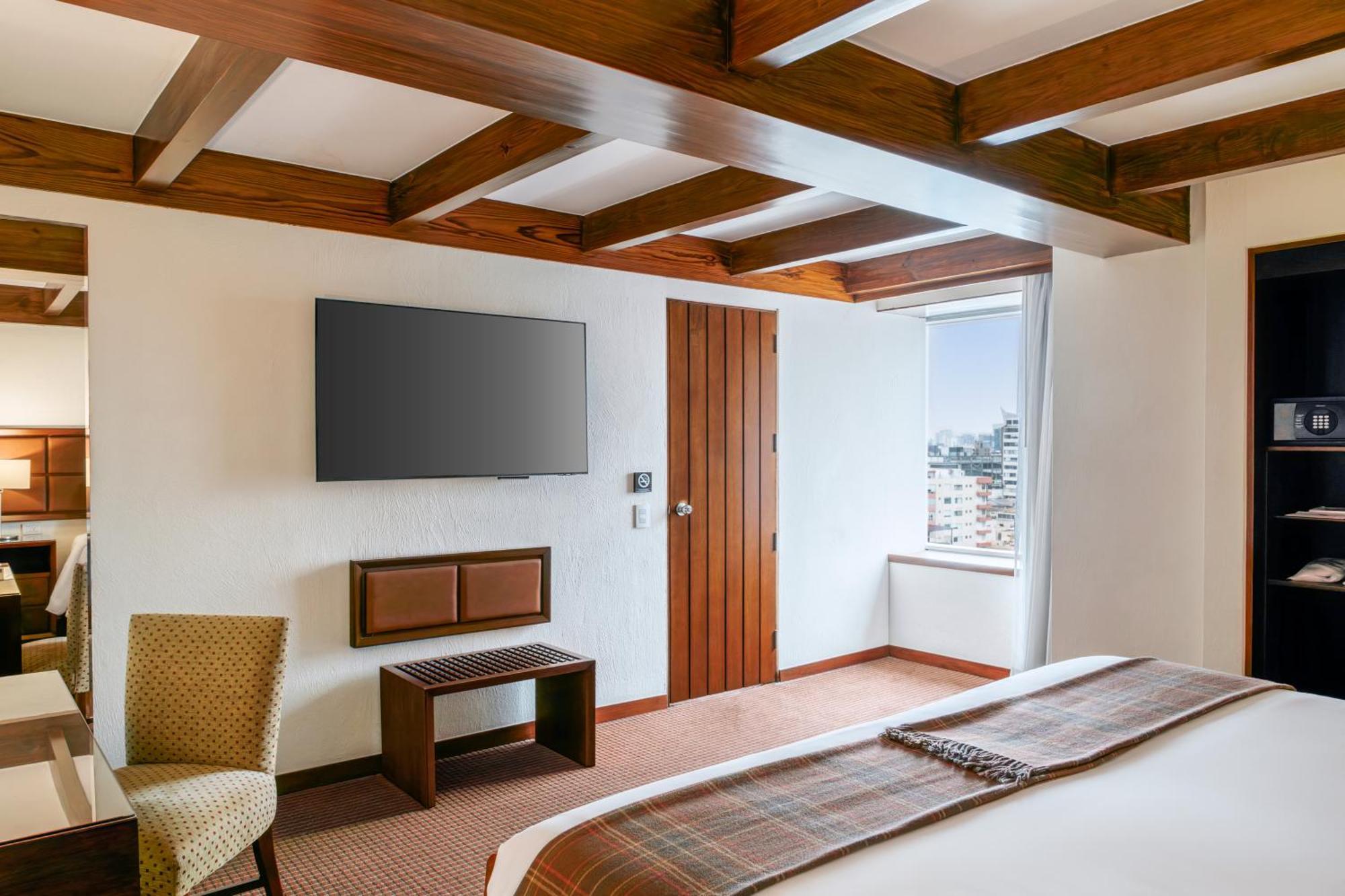 Casa Andina Premium Miraflores Lima Exterior photo Suite